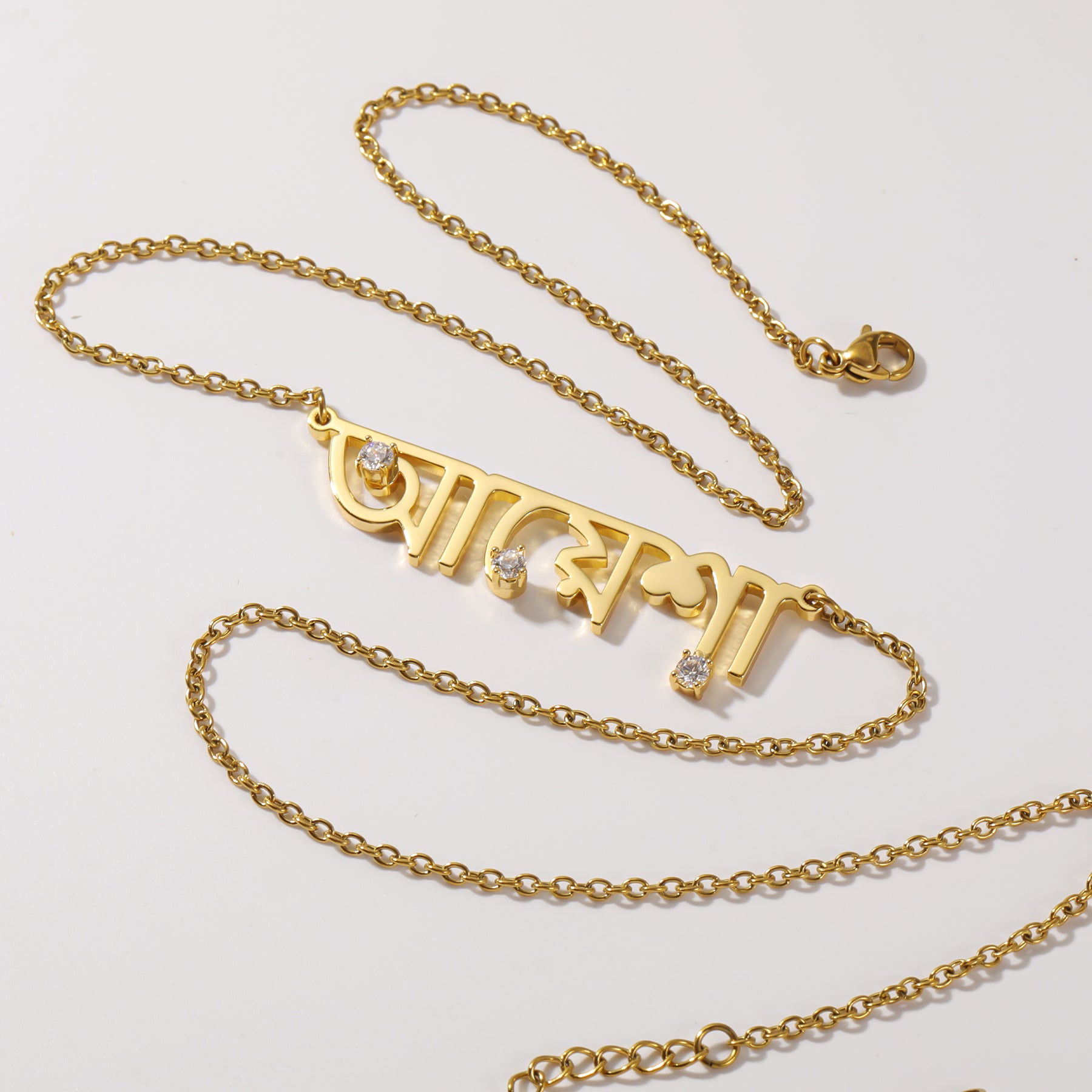 Custom Diamond Accent Name Necklace - Nuriale