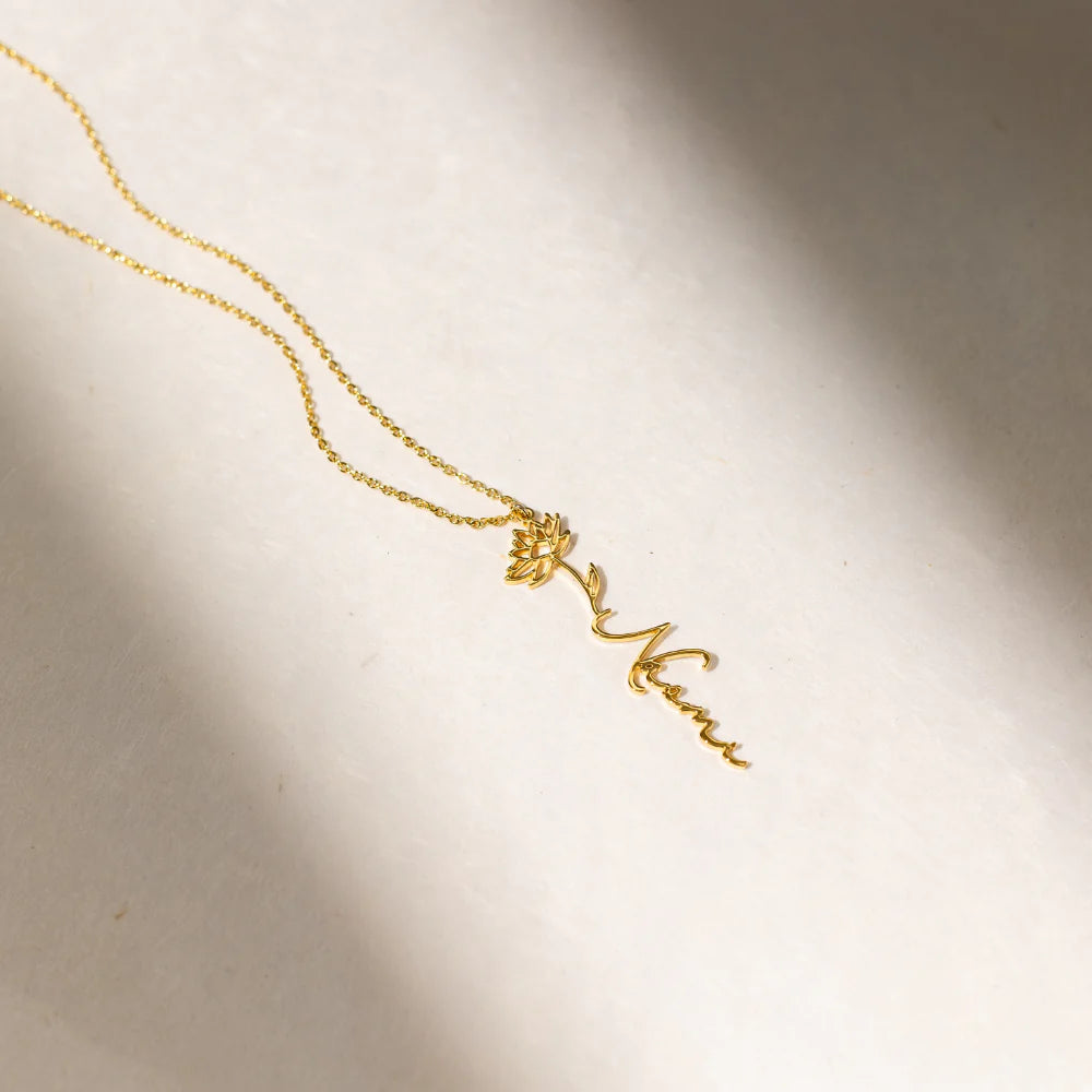 Birth Flower Name Necklace - Personalized Floral Jewelry | Nuriale