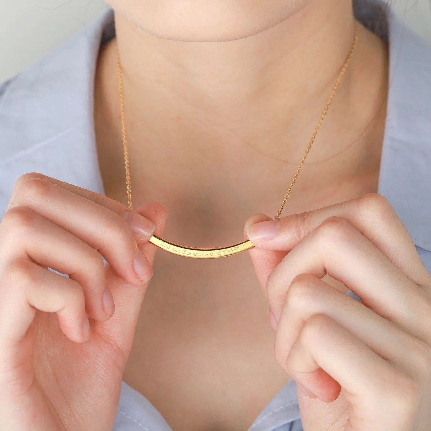 Custom Smile Bar Necklace - Nuriale