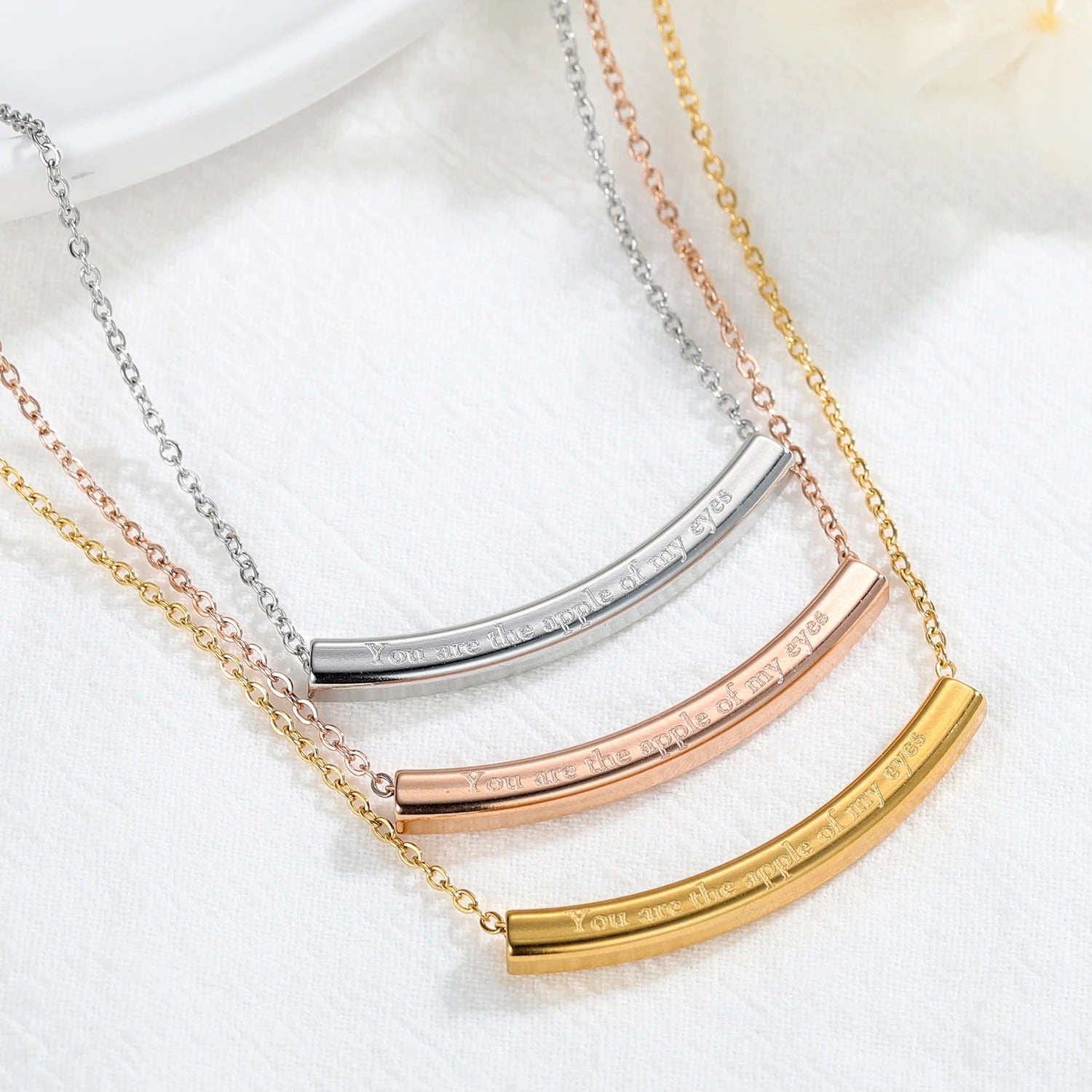 Custom Smile Bar Necklace - Nuriale