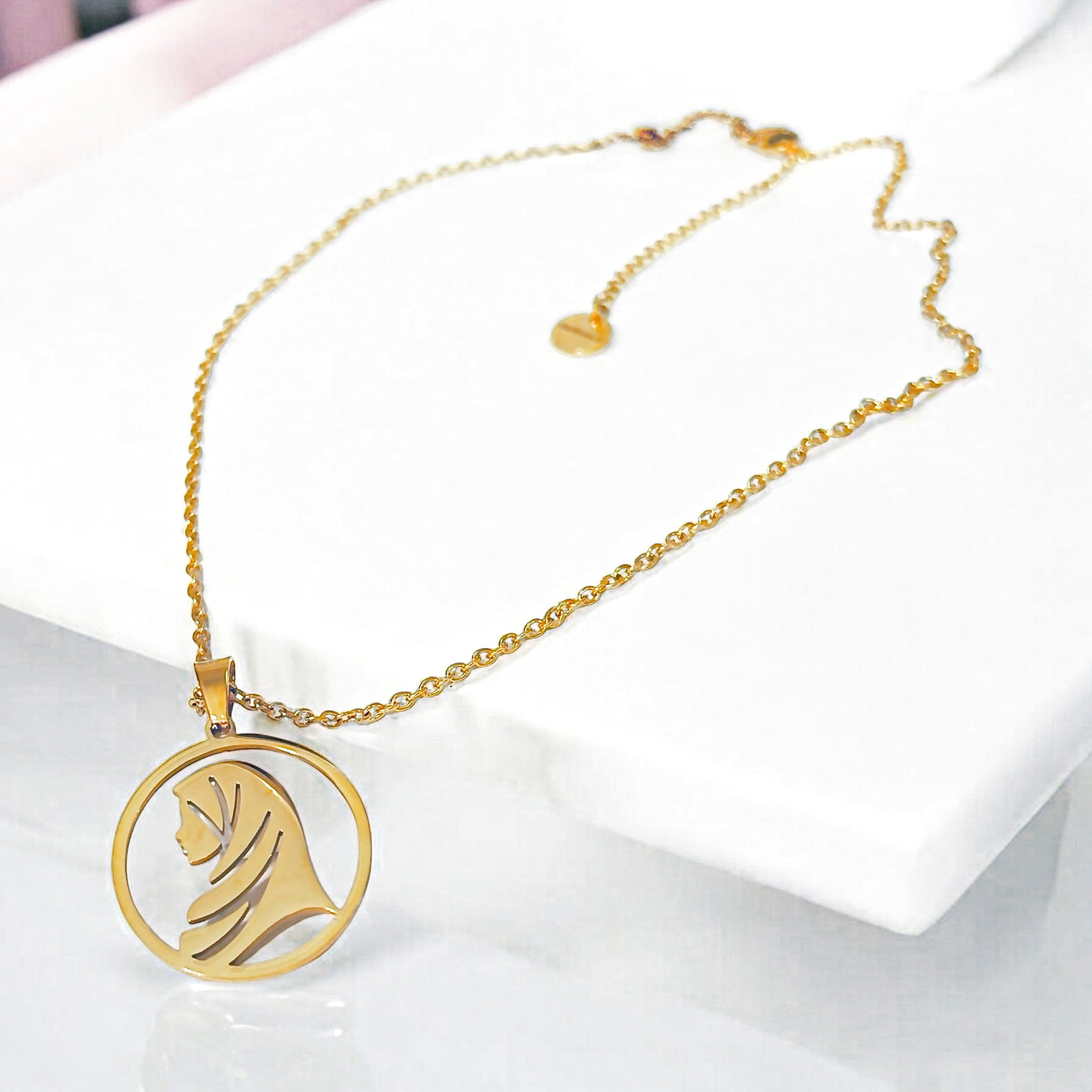 Modesty Hijab Necklace - Nuriale