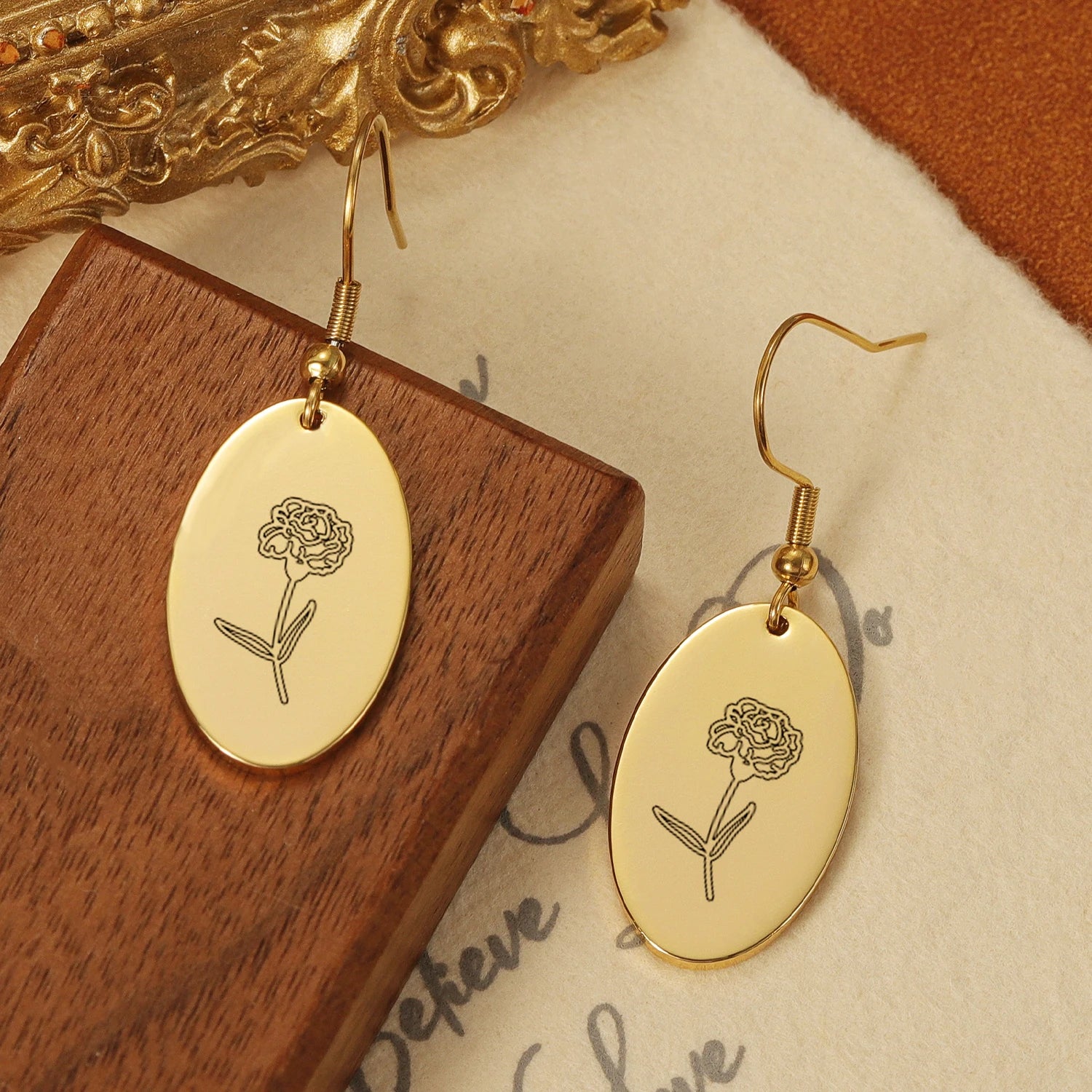 Personalized Birth Flower Drop Earrings - Nuriale