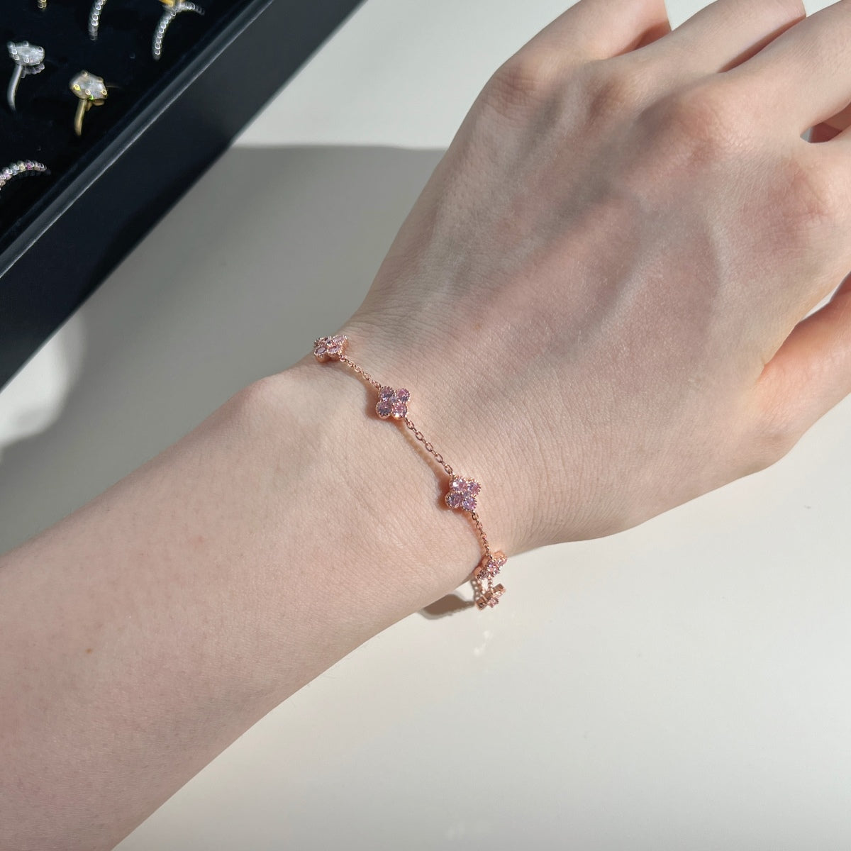 Diamond Accent Clover Charm Bracelet - Nuriale
