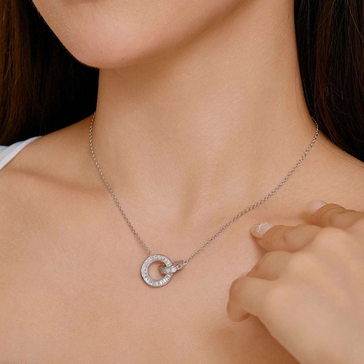 Interlocking Circle Necklace - Nuriale