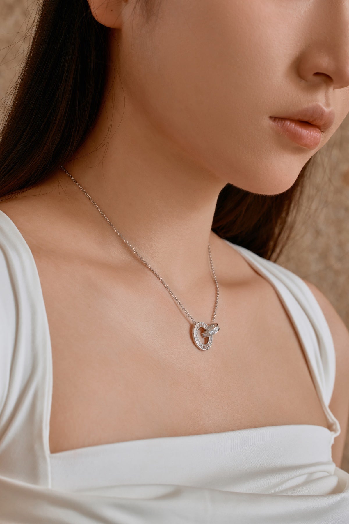 Interlocking Circle Necklace - Nuriale