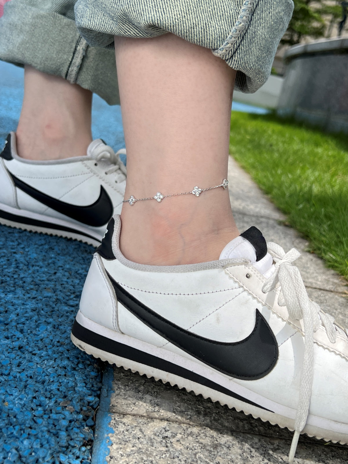 Diamond Accented Clover Anklet - Nuriale