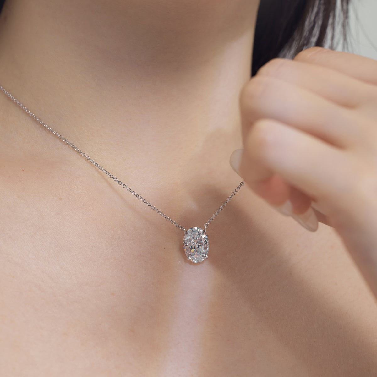 Oval Cut Solitaire Necklace - Nuriale