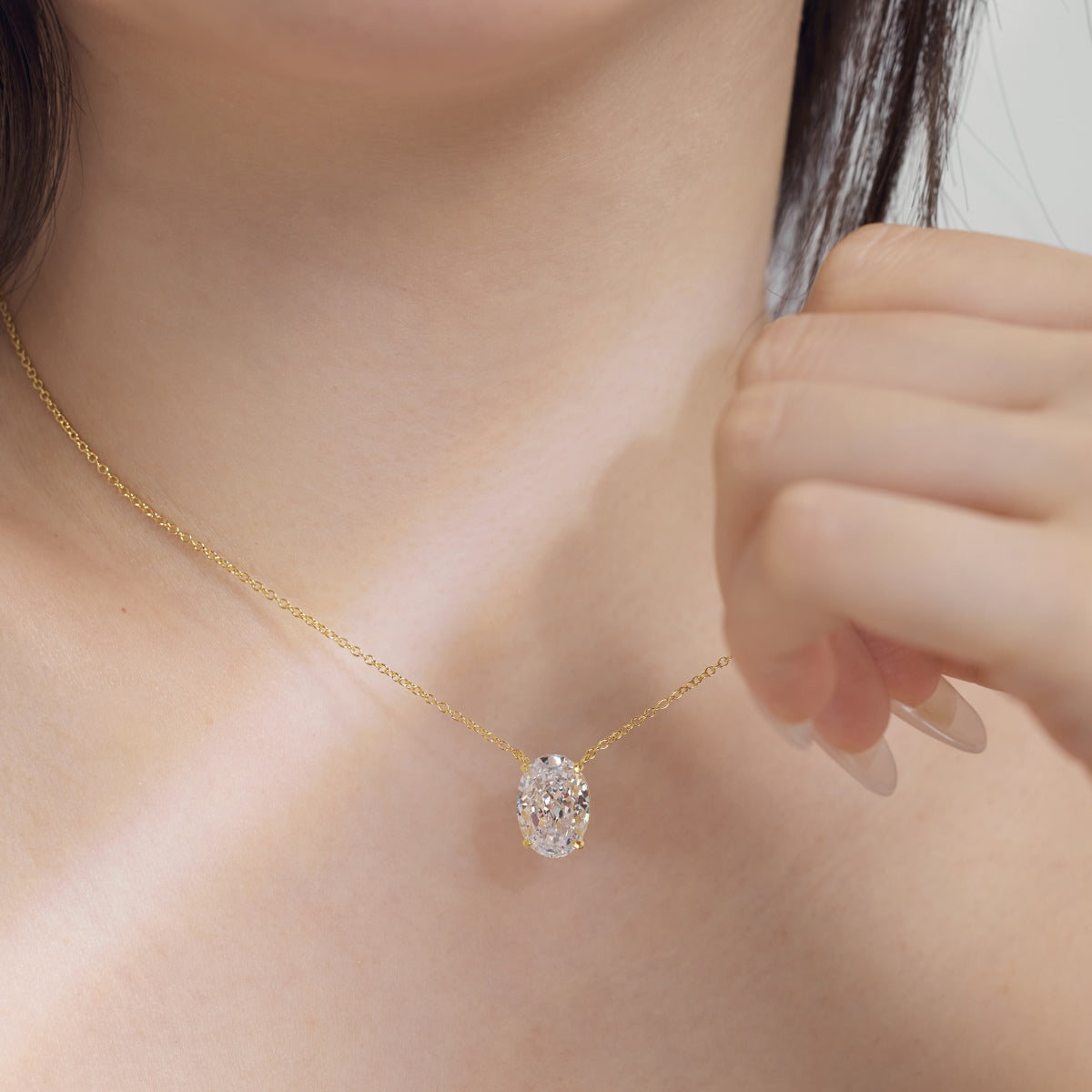 Oval Cut Solitaire Necklace - Nuriale
