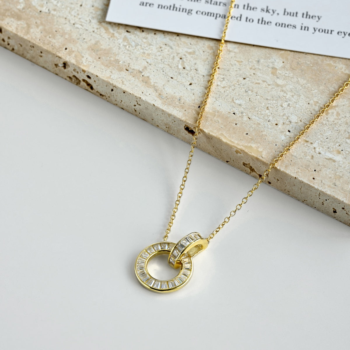Interlocking Circle Necklace - Nuriale