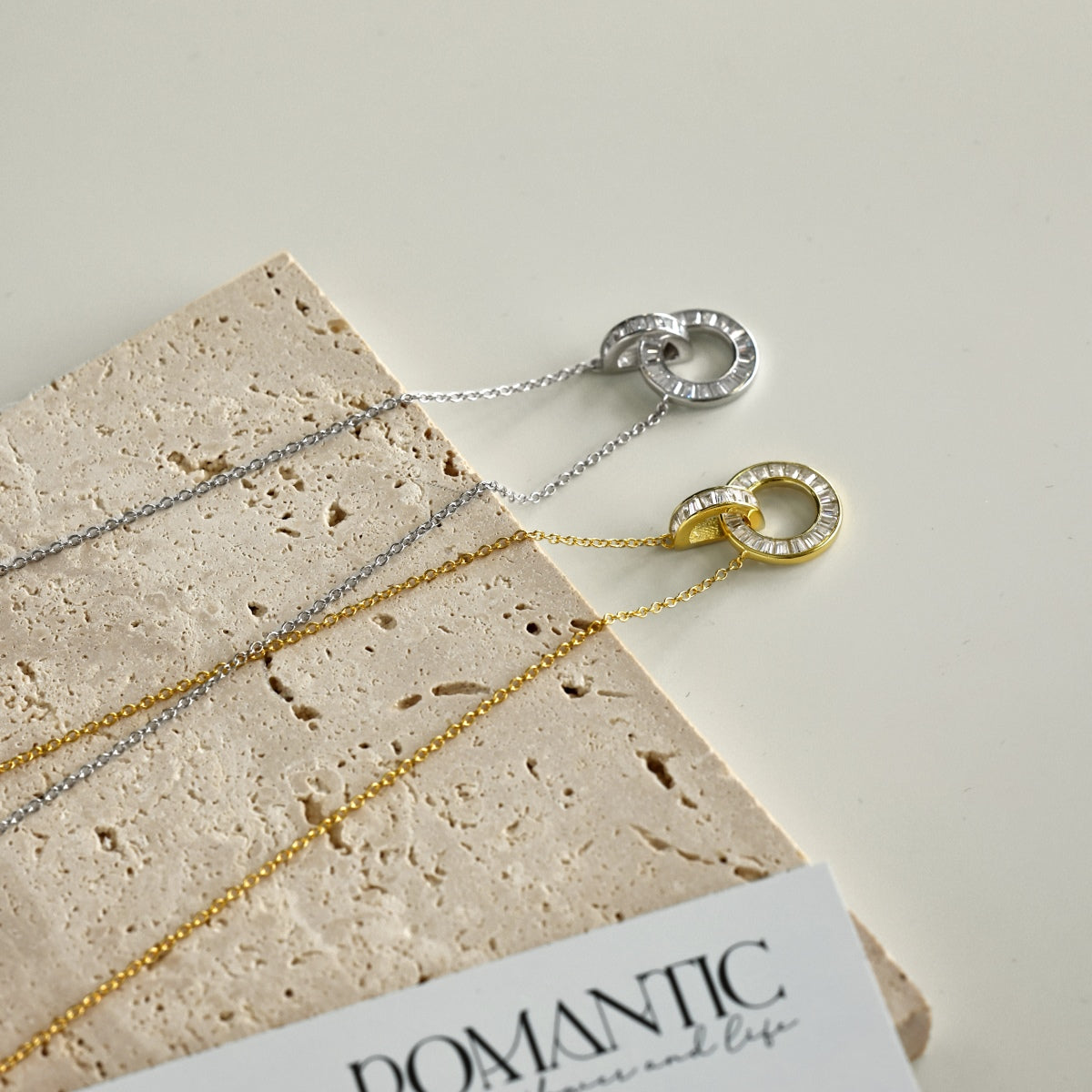Interlocking Circle Necklace - Nuriale