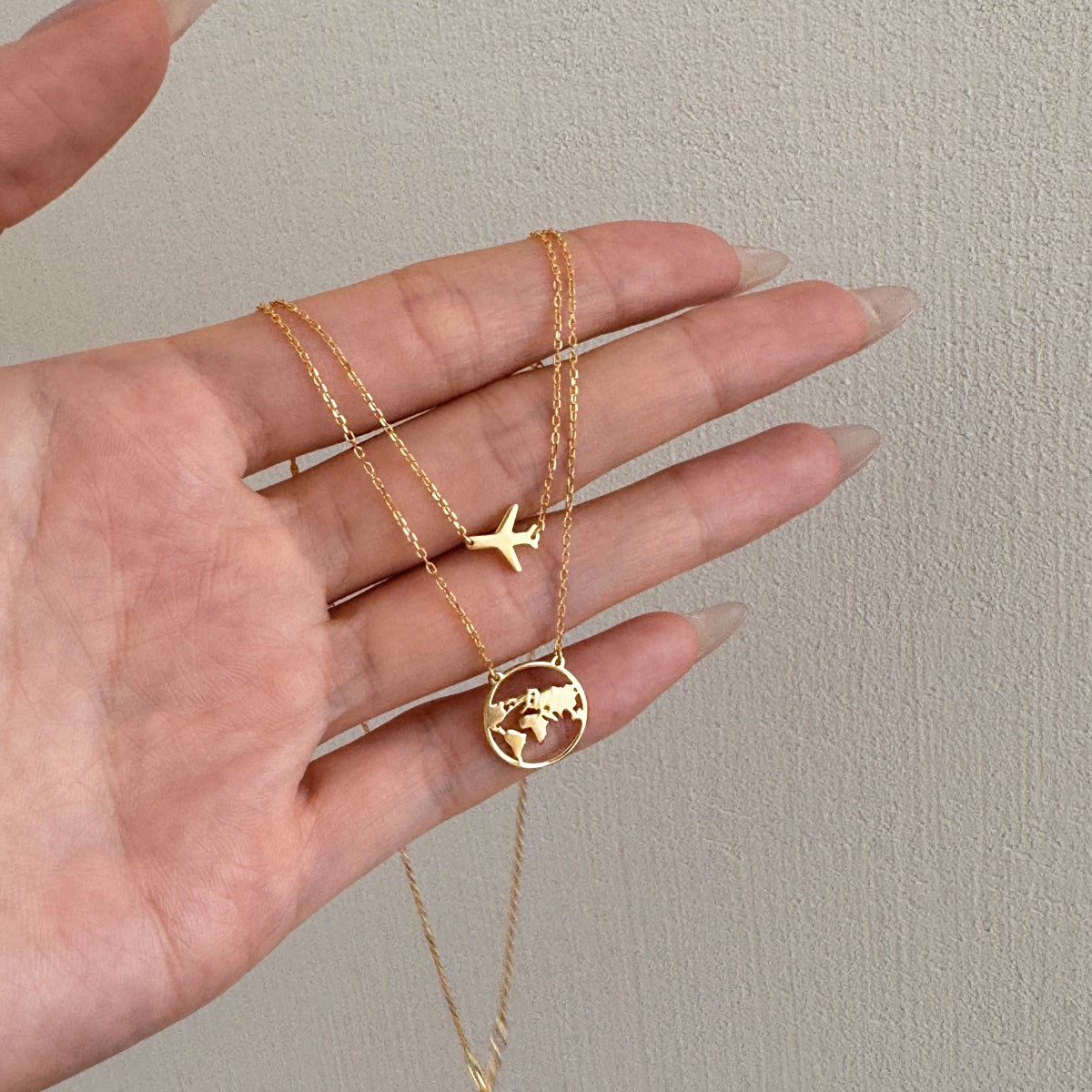 Layered Airplane and Map Necklace - Nuriale