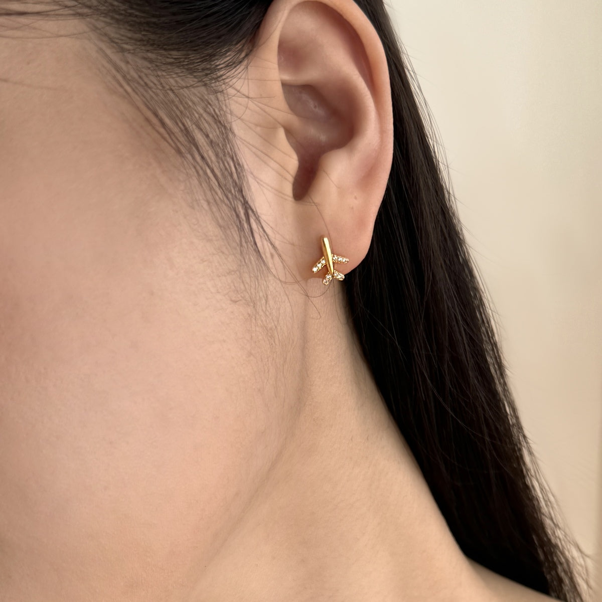 Airplane Earrings - Fun Aviation-Inspired Accessory | Nuriale