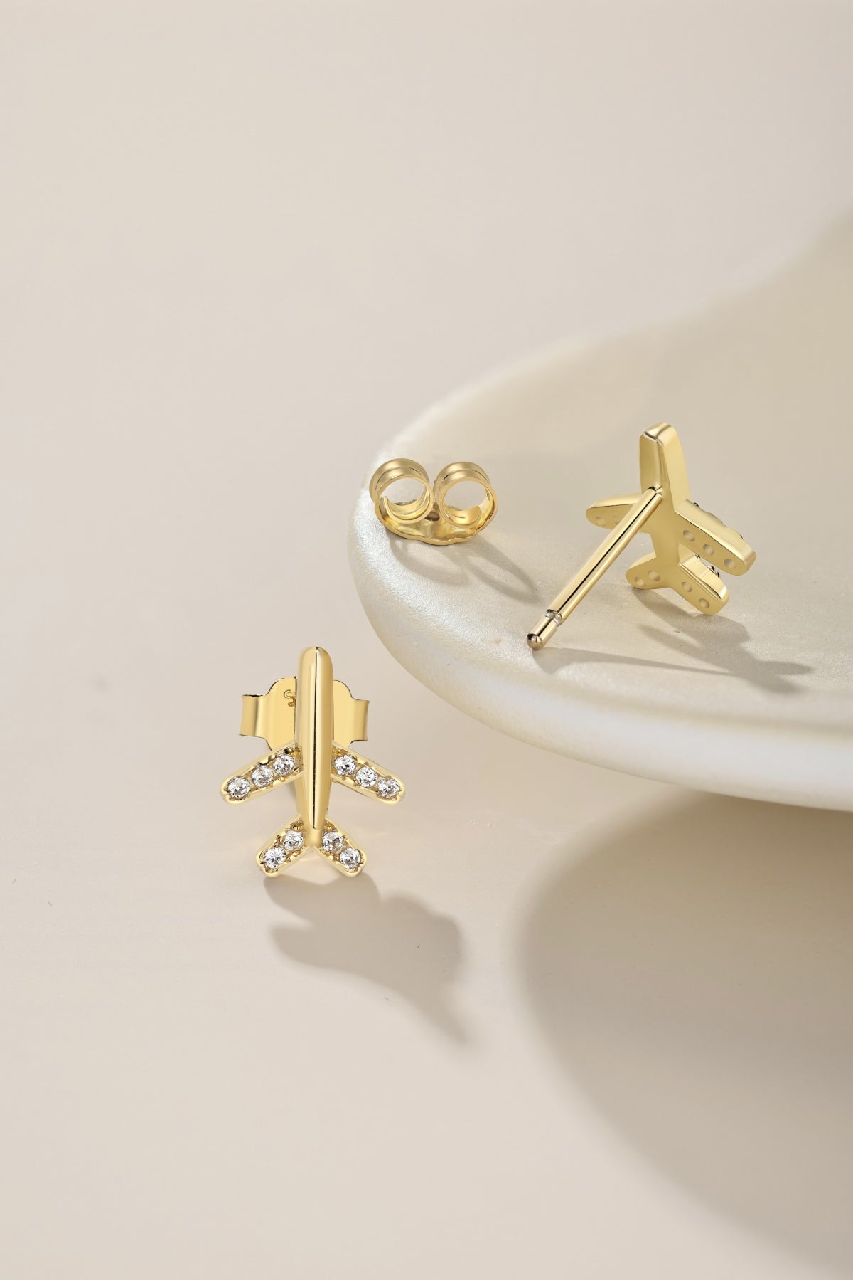 Airplane Earrings - Fun Aviation-Inspired Accessory | Nuriale