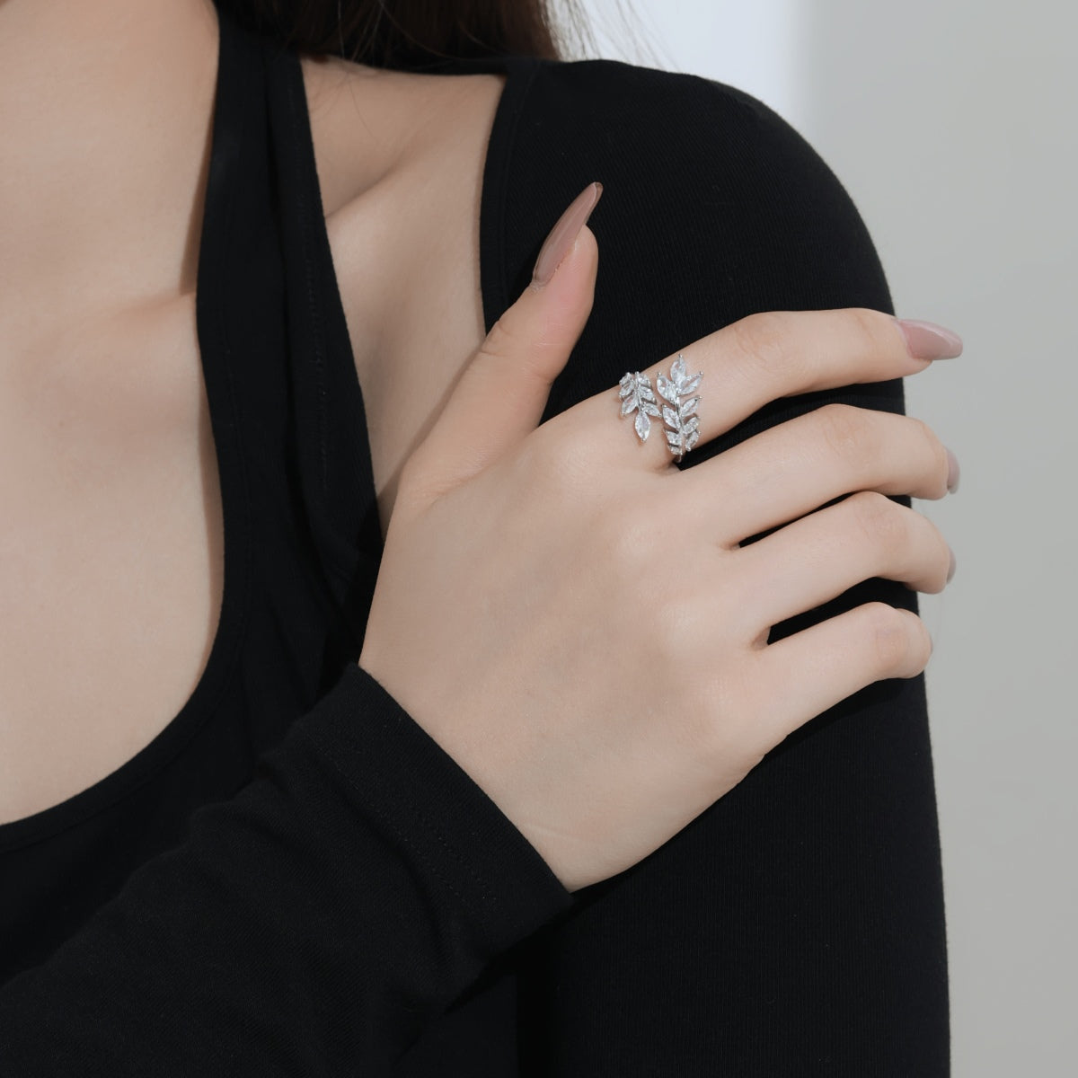 Double Leaf Marquise Adjustable Ring - Nuriale