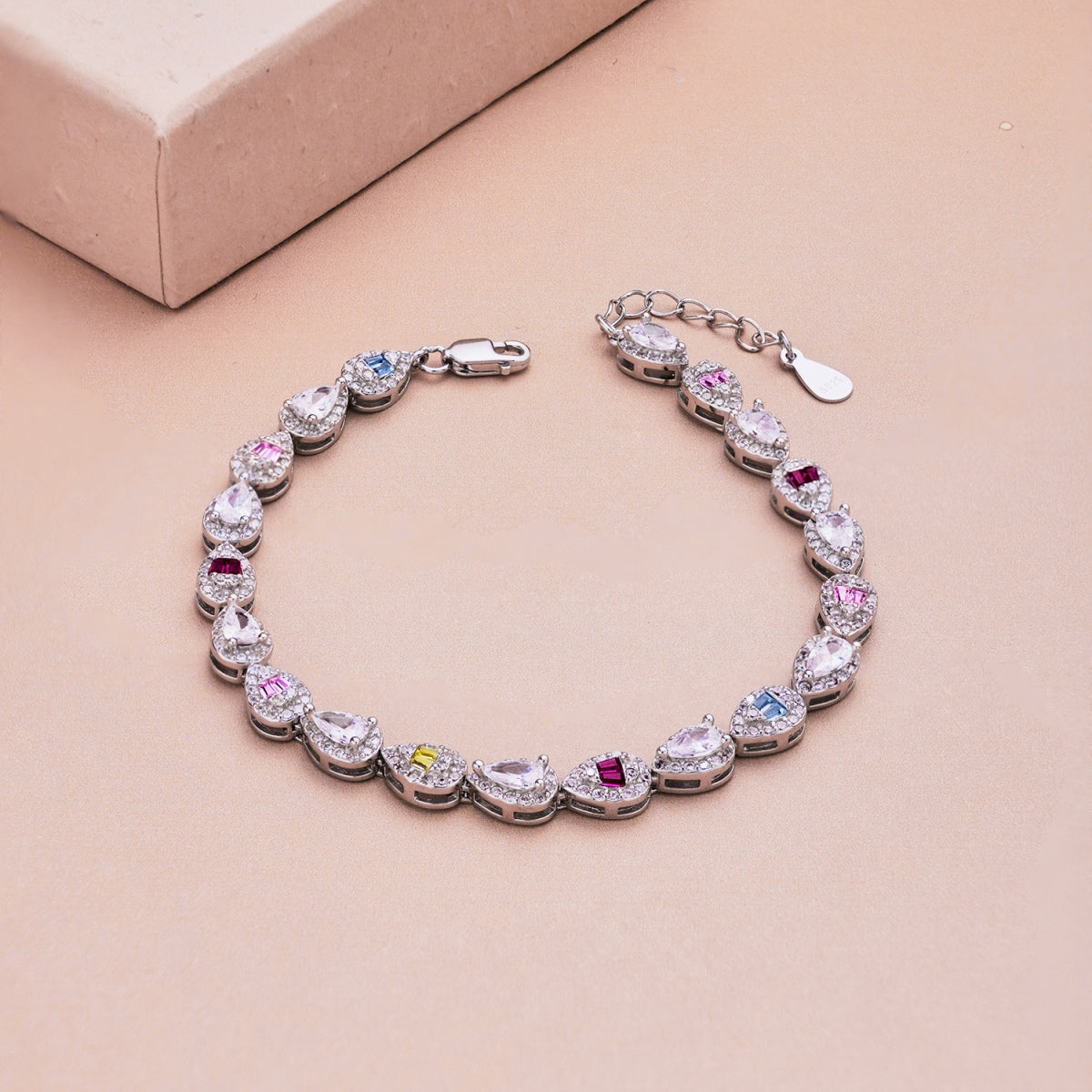 Teardrop Gemstone Bracelet - Nuriale