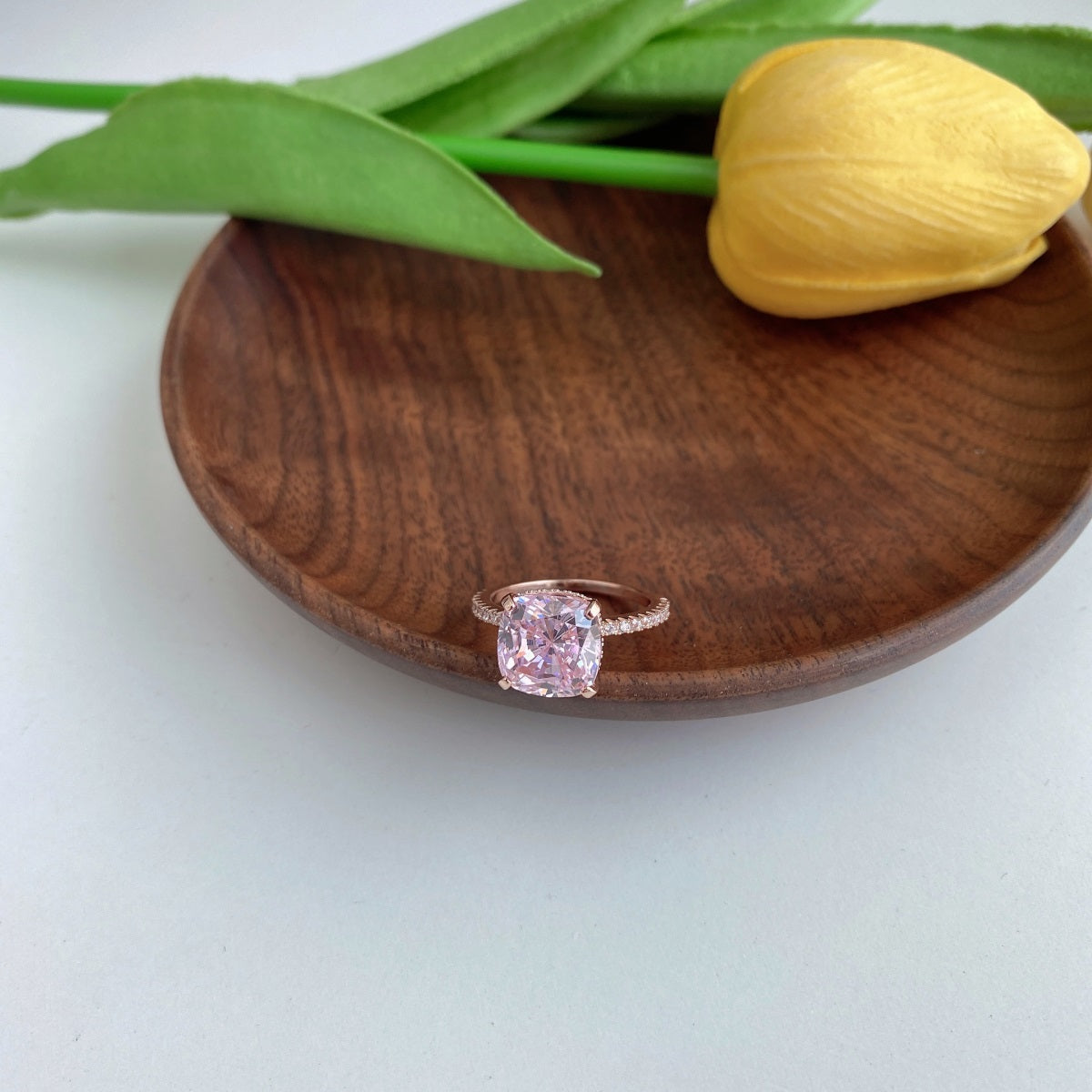 The Pink Statement Ring - Nuriale