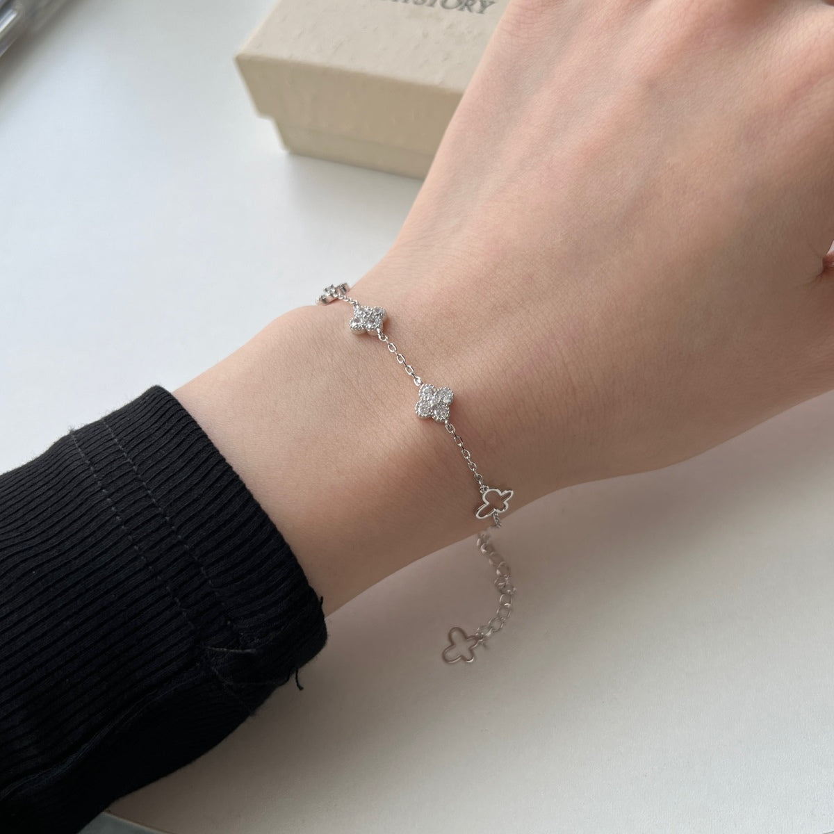 Diamond Accent Clover Charm Bracelet - Nuriale