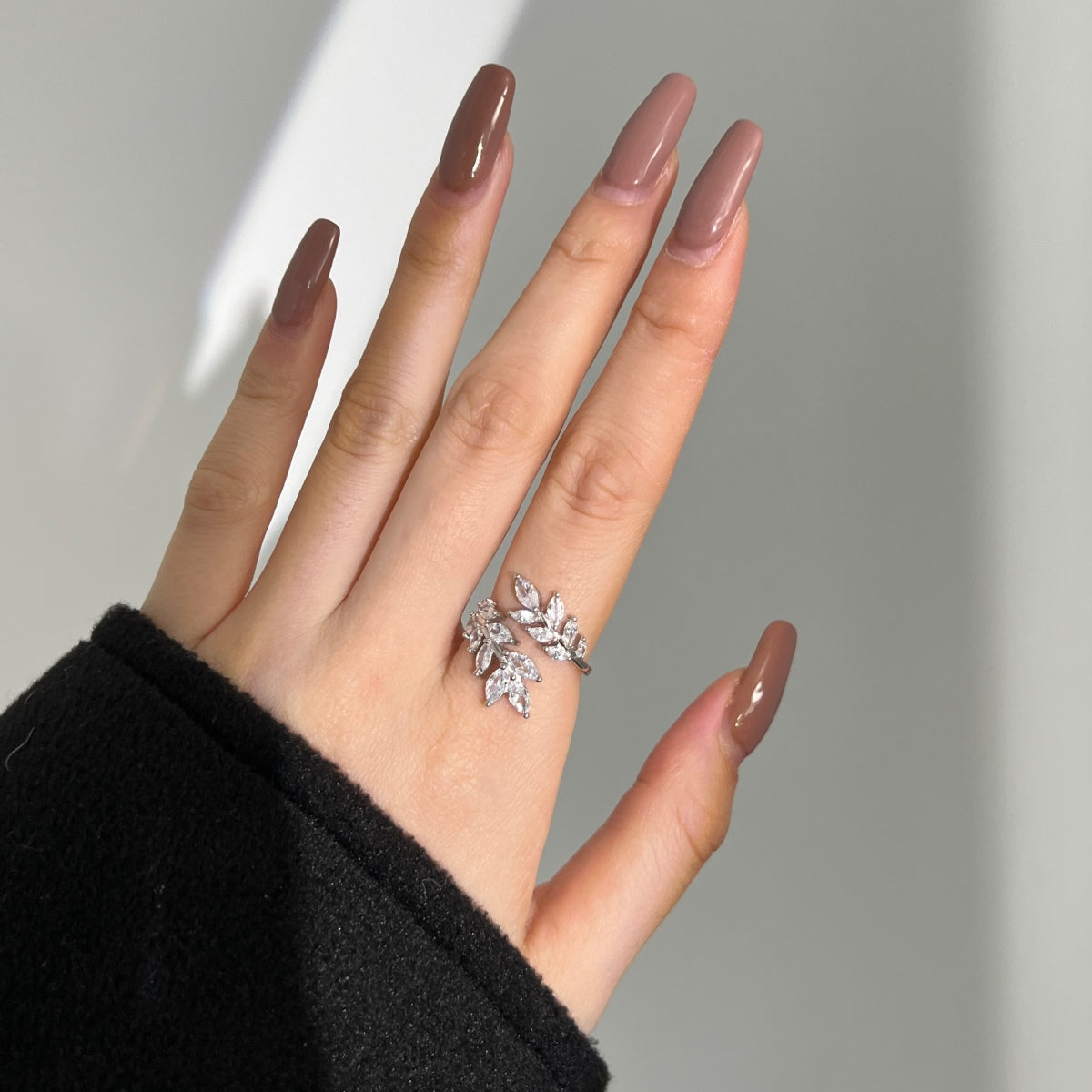 Double Leaf Marquise Adjustable Ring - Nuriale