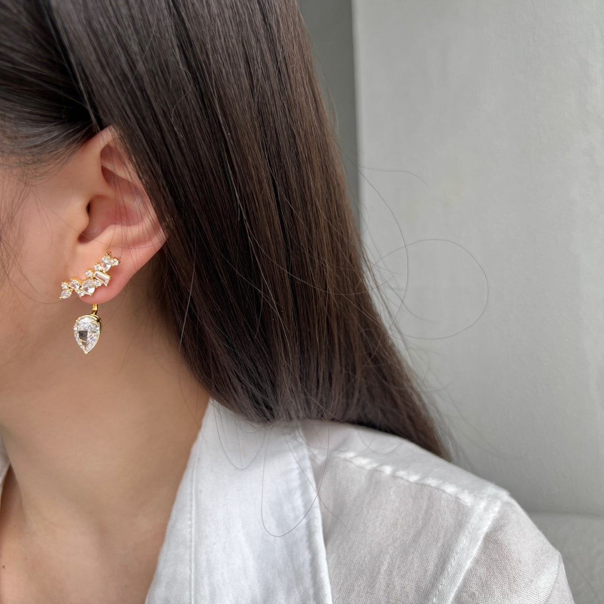 Diamond Ear Crawler Earrings - Nuriale