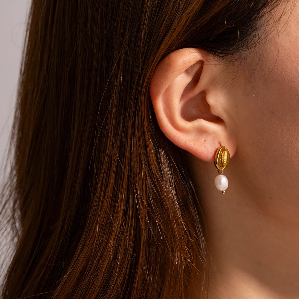 Freshwater Pearl Drop Earrings - Nuriale