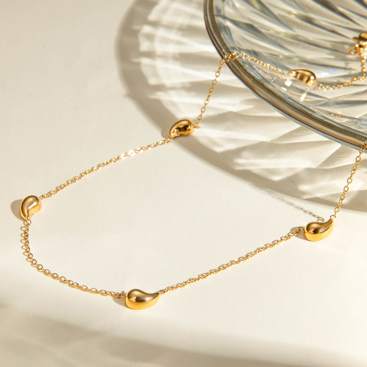 Elegant Teardrop Necklace - Nuriale
