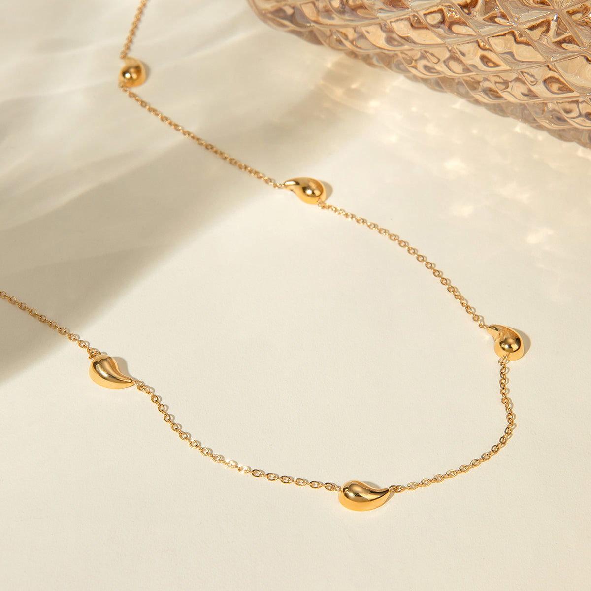 Elegant Teardrop Necklace - Nuriale