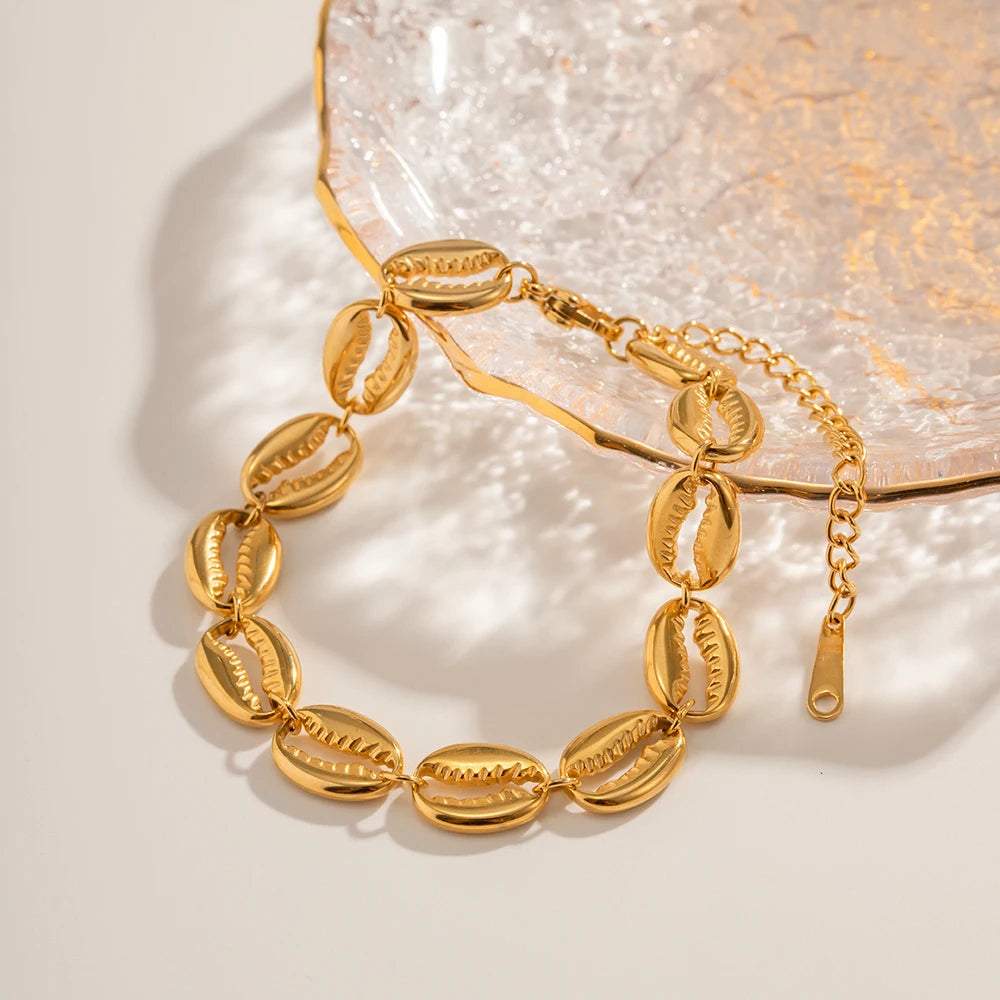 Cowrie Shell Bracelet - Nuriale