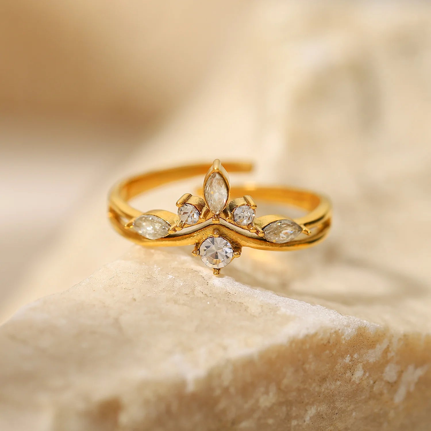 Blossom Sparkle Zirconia Ring - Elegant Floral Design | Nuriale