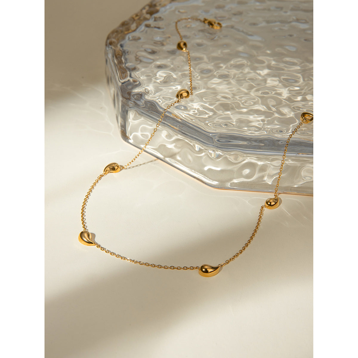 Elegant Teardrop Necklace - Nuriale