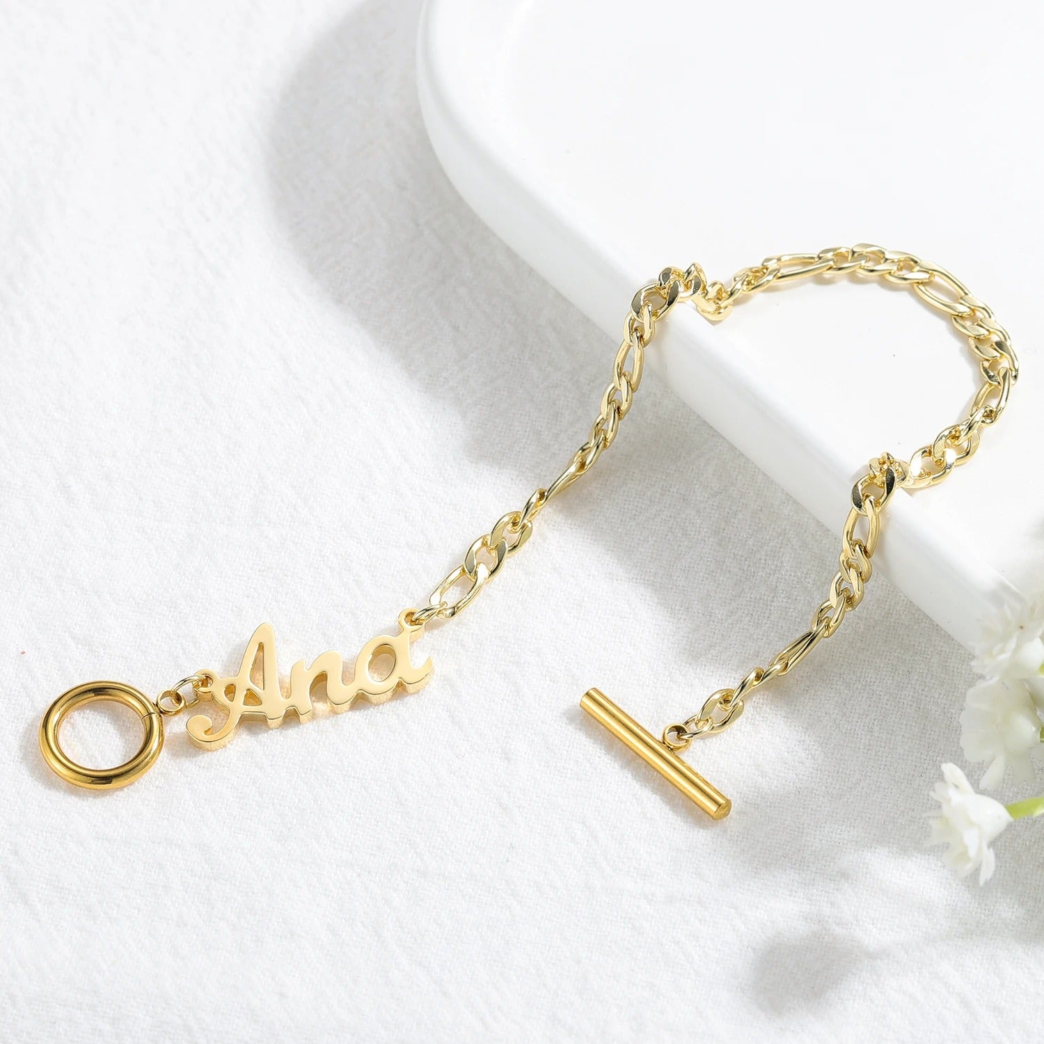 Custom Toggle Clasp Bracelet - Nuriale