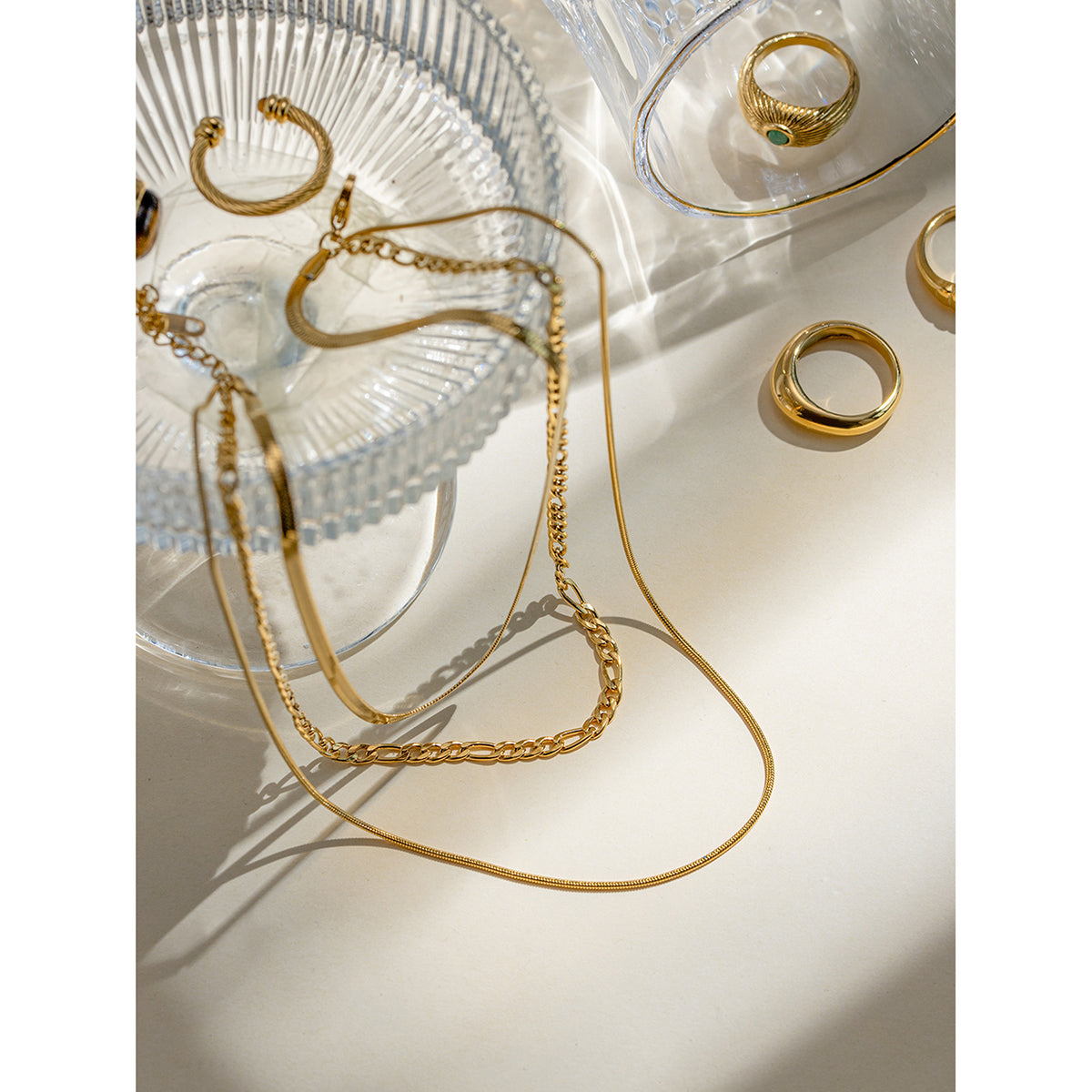 Elegant Chic Layered Necklace - Nuriale