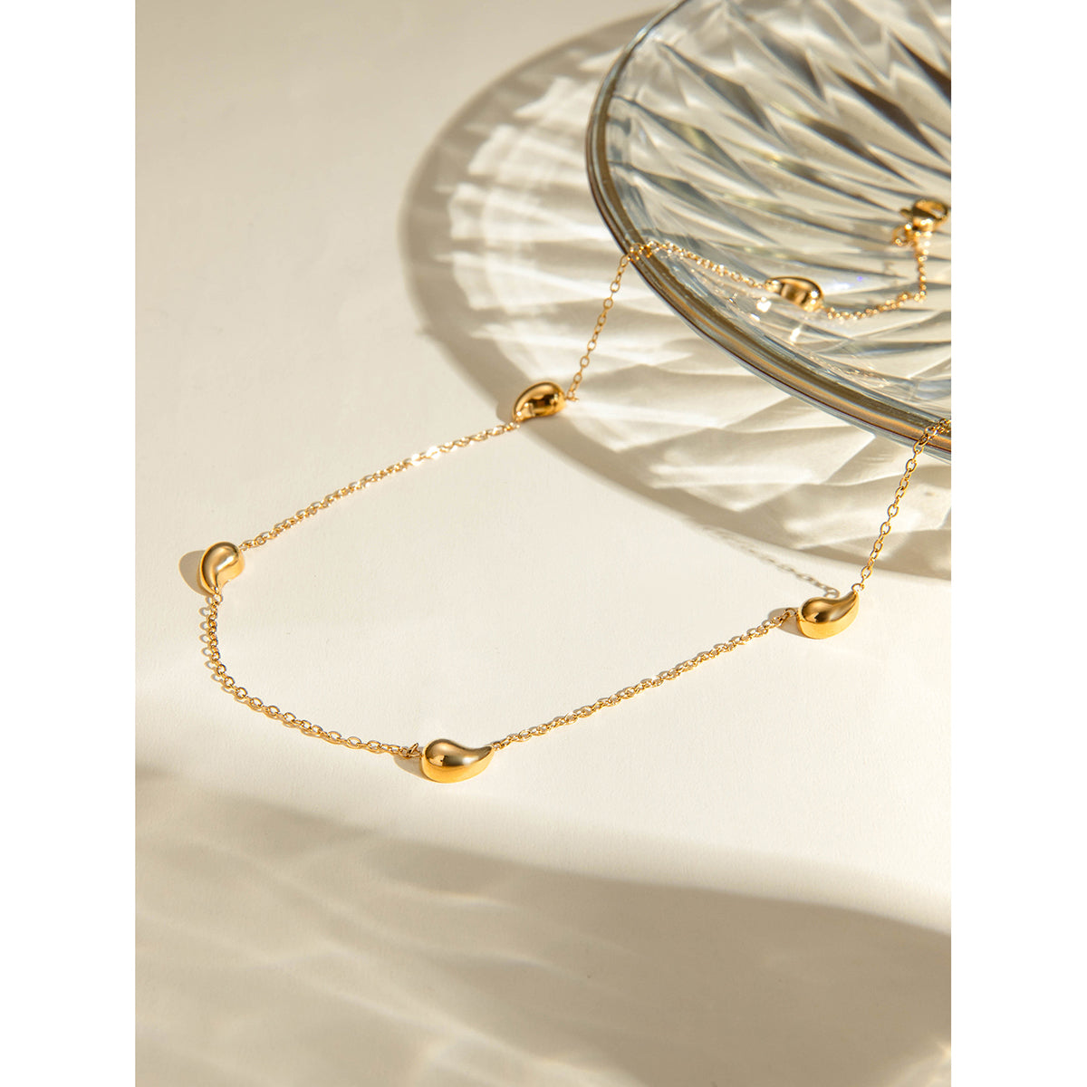 Elegant Teardrop Necklace - Nuriale