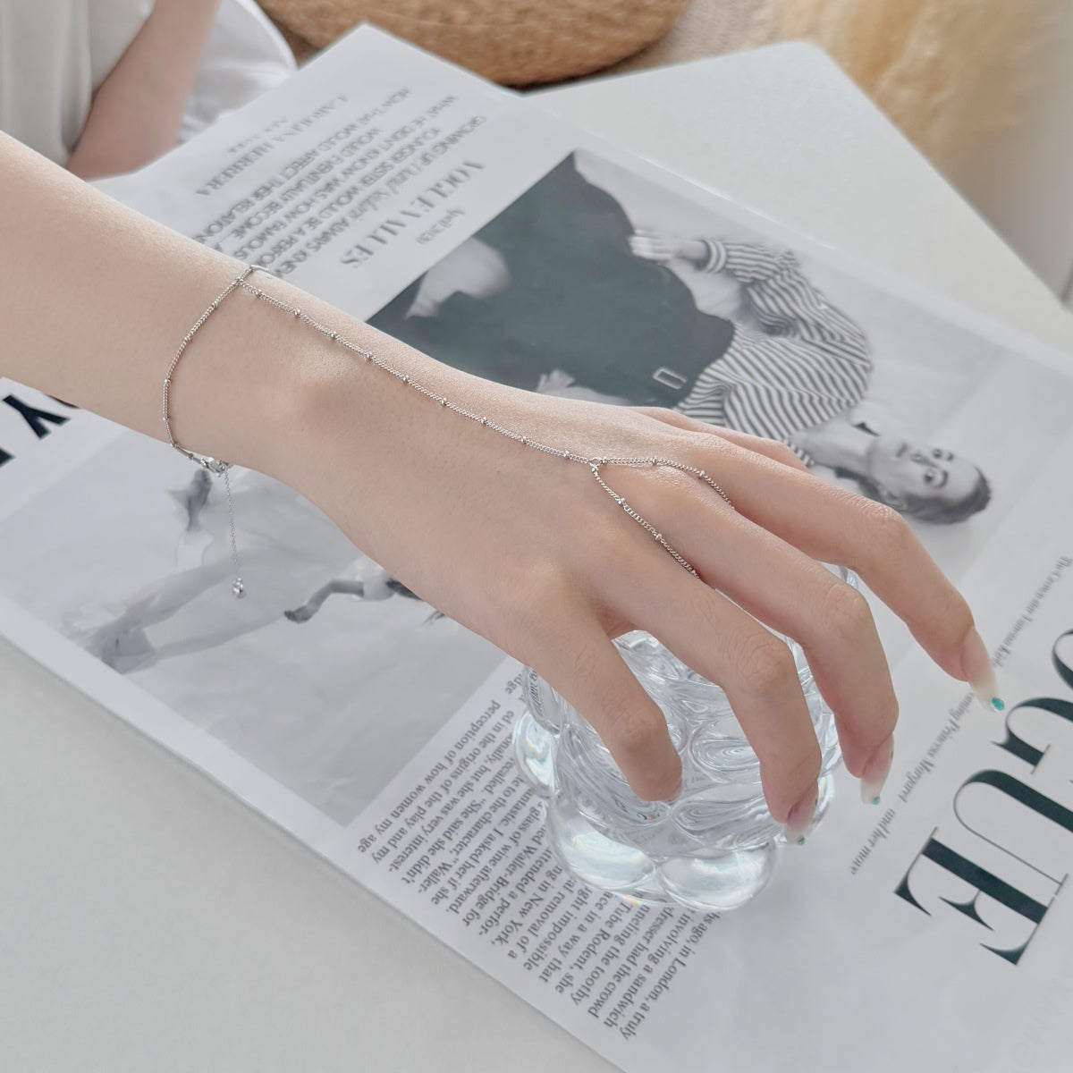 Dotted Hand Chain - Nuriale