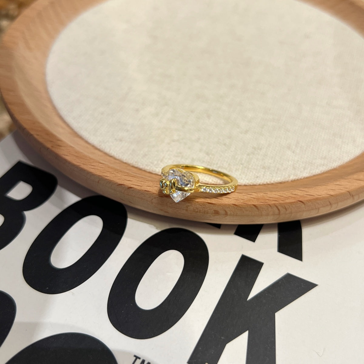 Love Bow Ring - Nuriale